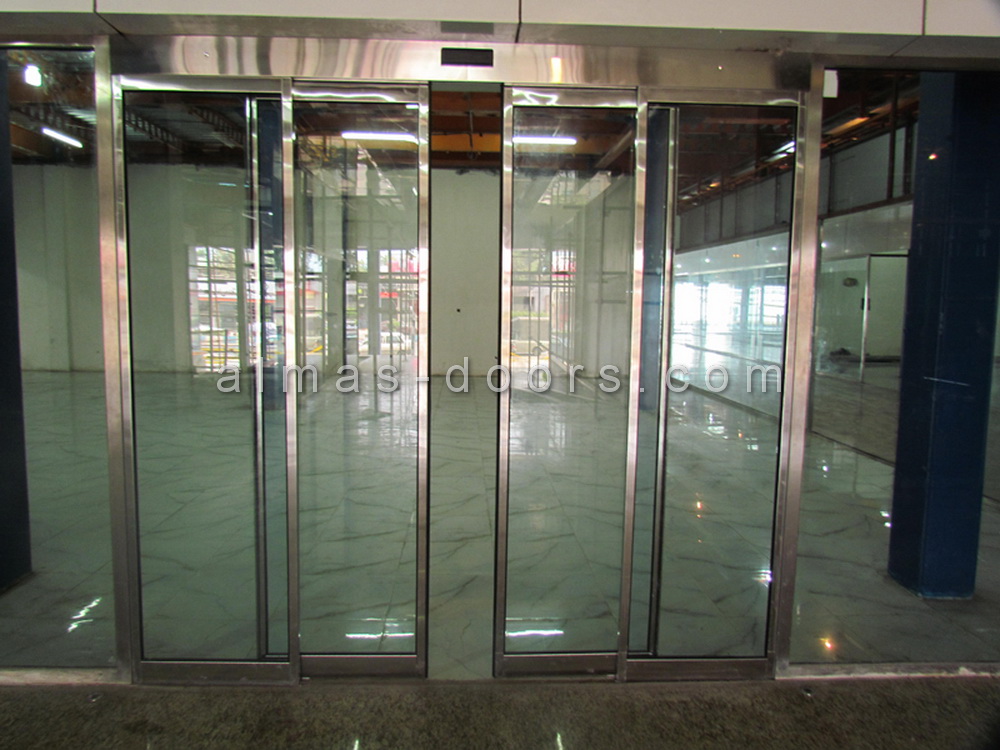 نمونه کار درب اتوماتیک شیشه ای مجتمع تجاری یاس قزوین
