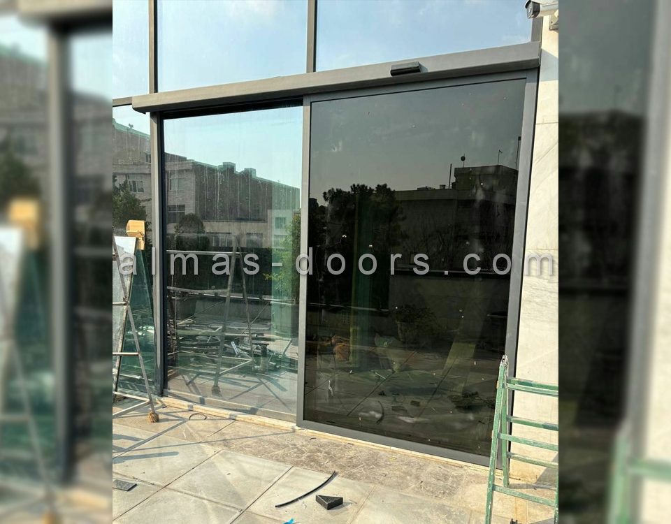 پروژه نصب درب اتوماتیک کشویی مجتمع مسکونی پردیس